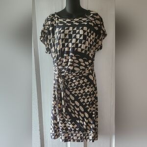Chic Donna Morgan Black and Cream Patterned Dress Sz 8